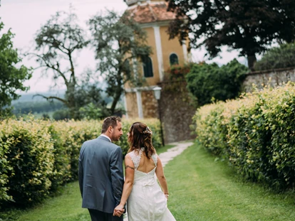 Hochzeit - Leutschach (Leutschach an der Weinstraße) - Der idylische Wege zur Kapelle. - Schloss Stainz