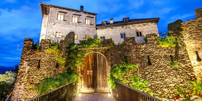 Hochzeit - Art der Location: Restaurant - Südtirol - Der Eingang der Burg  - Haselburg