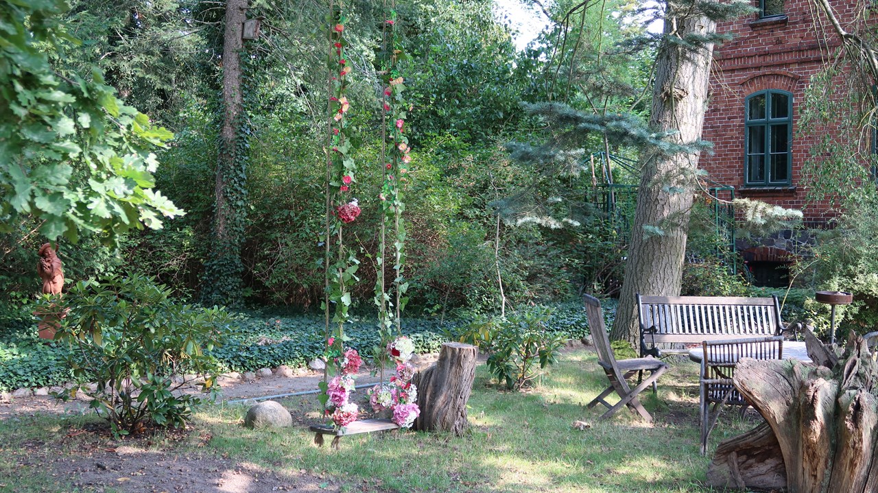 Alte Försterei Information about the banquet halls swing