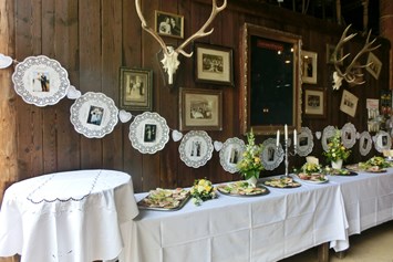 Hochzeit: Buffet in der Scheune - Alte Försterei