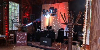 Hochzeit - Bad Saarow - ...die Bühne für DJ oder Liveband... - Alte Försterei