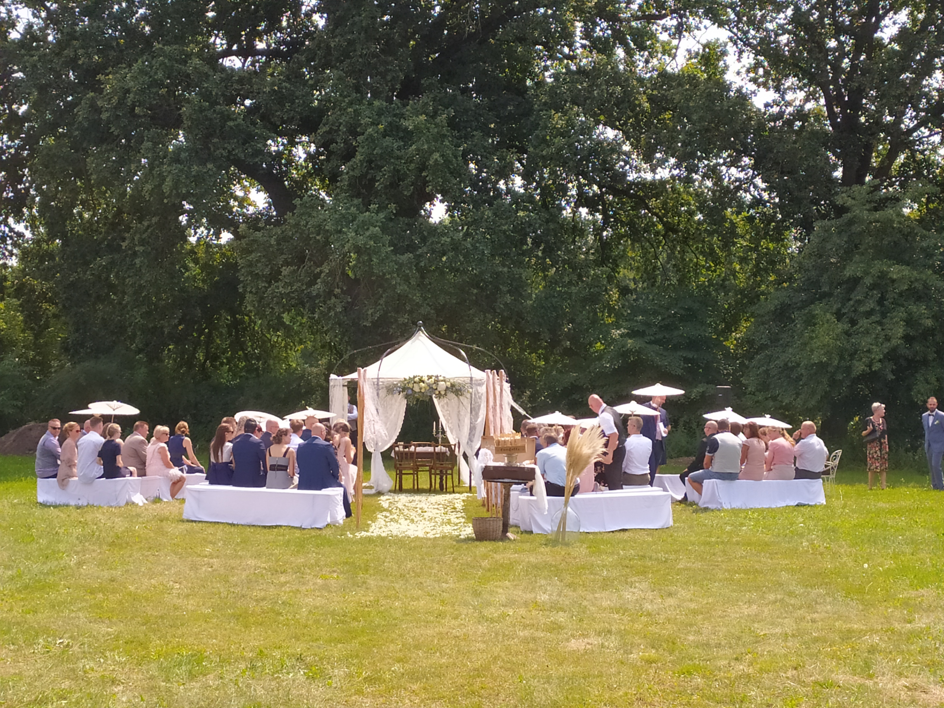 Hochzeitslocation: ...der Trauort mit Sitzmöglichkeiten bis zu 80 Personen... - Alte Försterei