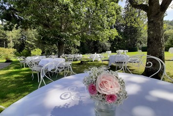 Hochzeit: Empfang im privaten Hotelpark - Parkhotel Adler, Hochschwarzwald Hotelbetriebs GmbH