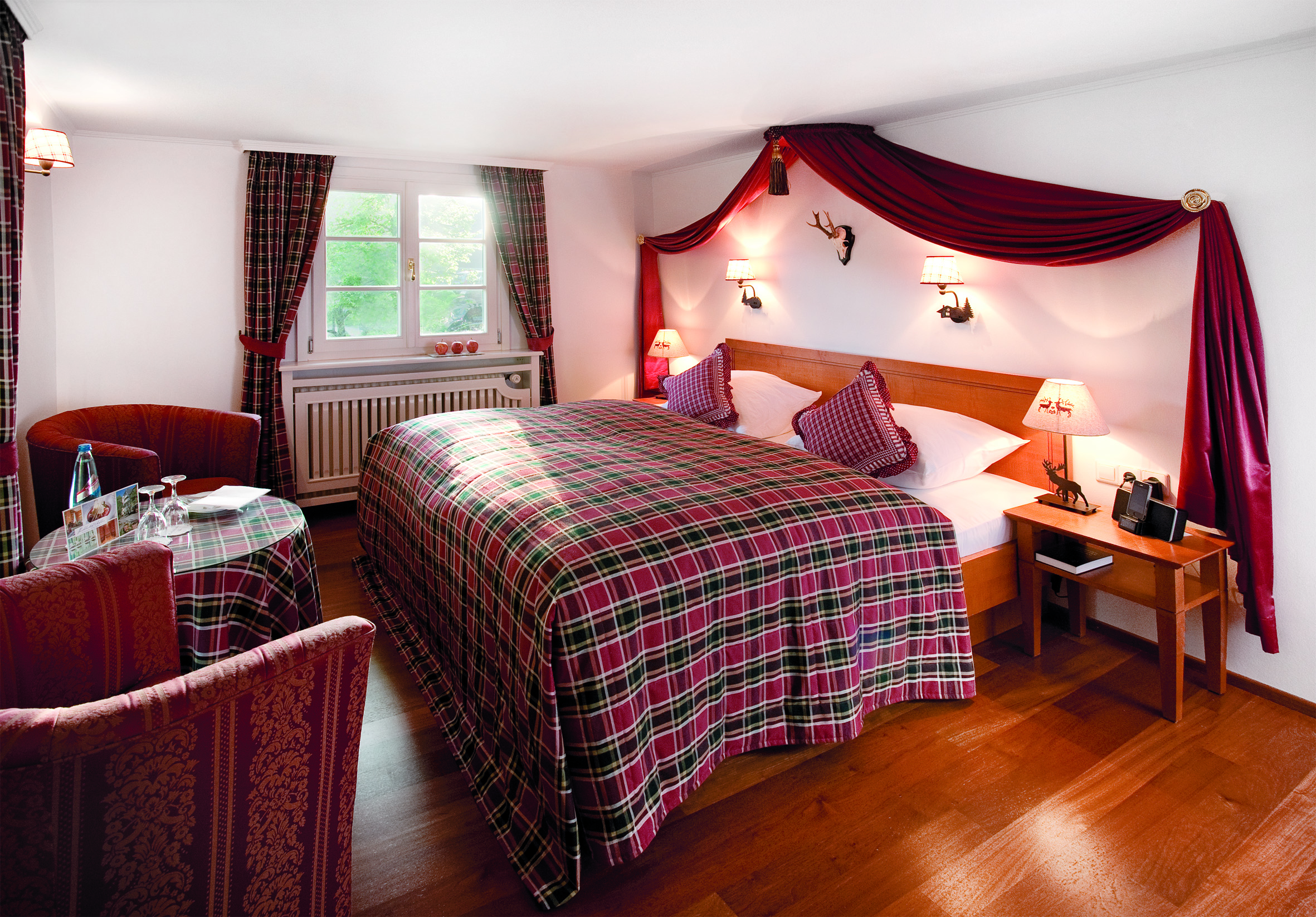 Hochzeitslocation: Schwarzwaldhaus Zimmer - Parkhotel Adler, Hochschwarzwald Hotelbetriebs GmbH