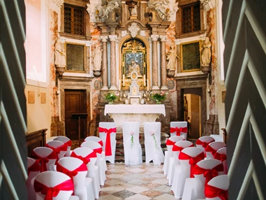 Hochzeit: In der Schlosskapelle kann die kirchliche Trauung stattfinden. - Schloss Wasserleonburg