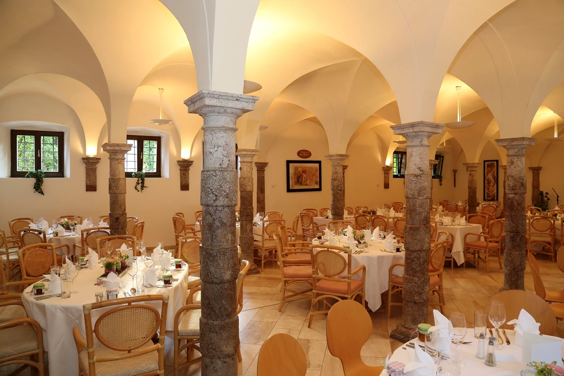 Hochzeit: Schloss Wasserleonburg