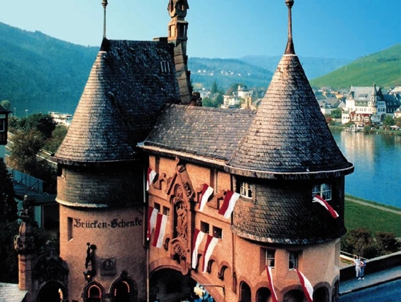 Hochzeitslocation: Brücken-Schenke