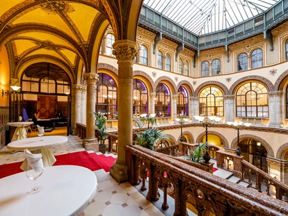 Matrimonio - Bisamberg - Feststiege zum Großen Ferstelsaal - Palais Ferstel