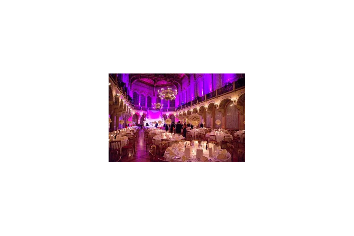 Hochzeitslocation: romantischer Großer Ferstelsaal - Palais Ferstel