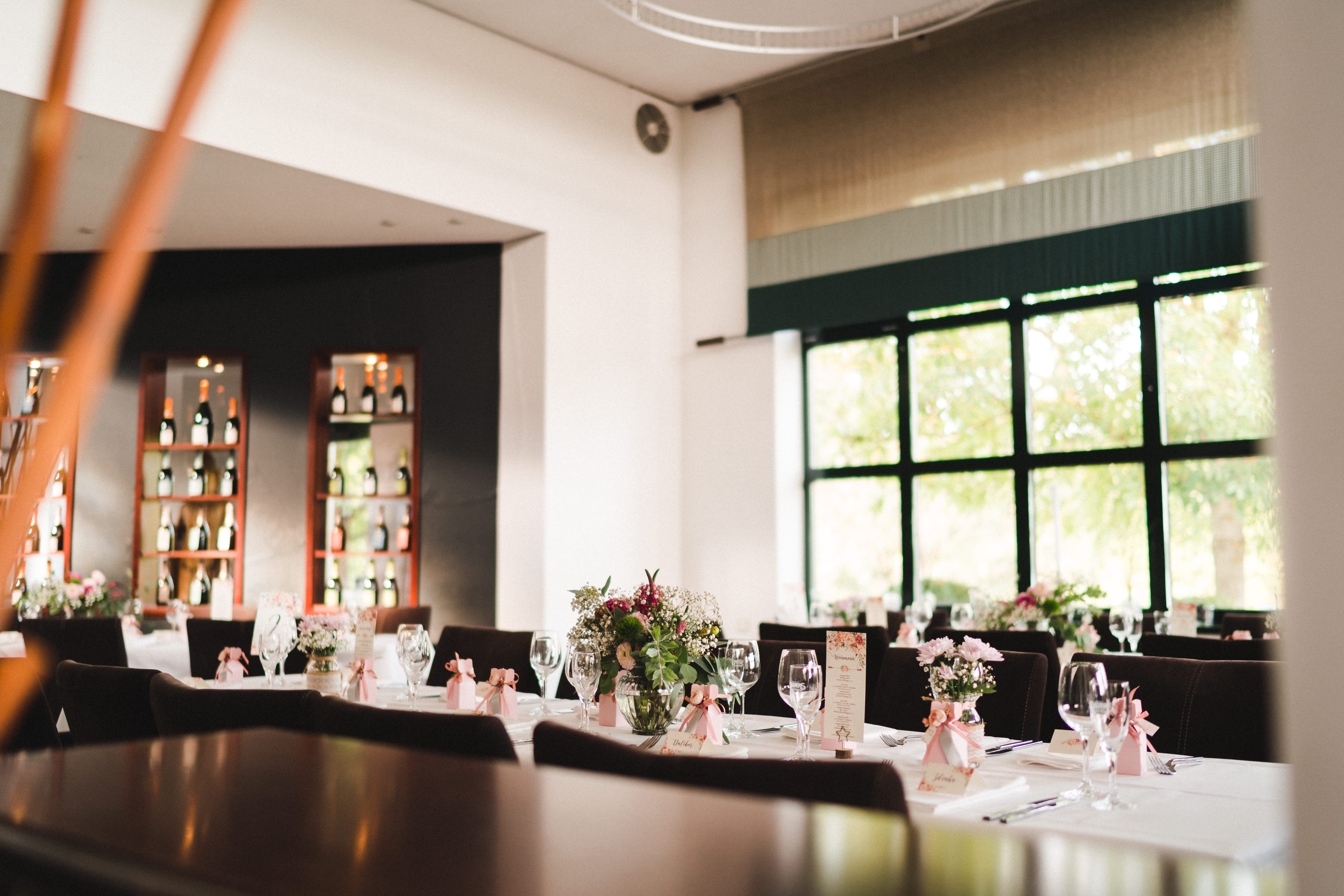 Wedding - Frei-Laubersheim - Ob Traumhochzeit, Geburtstag, Taufe oder Firmenfeier - die Burg Crass richtet sich nach euren Bedürfnissen. - Burg Crass Hotel & Eventlocation Eltville