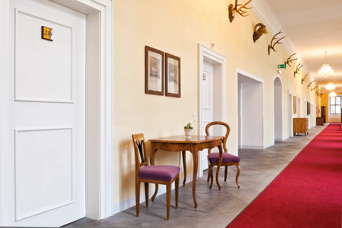 Hochzeitslocation: Gang Schlosshotel - Schlosshotel Mondsee