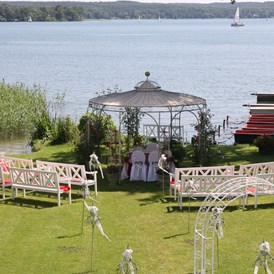 Hochzeit: Trauung direkt am See - Das Landhaus am See - Alte Eichen