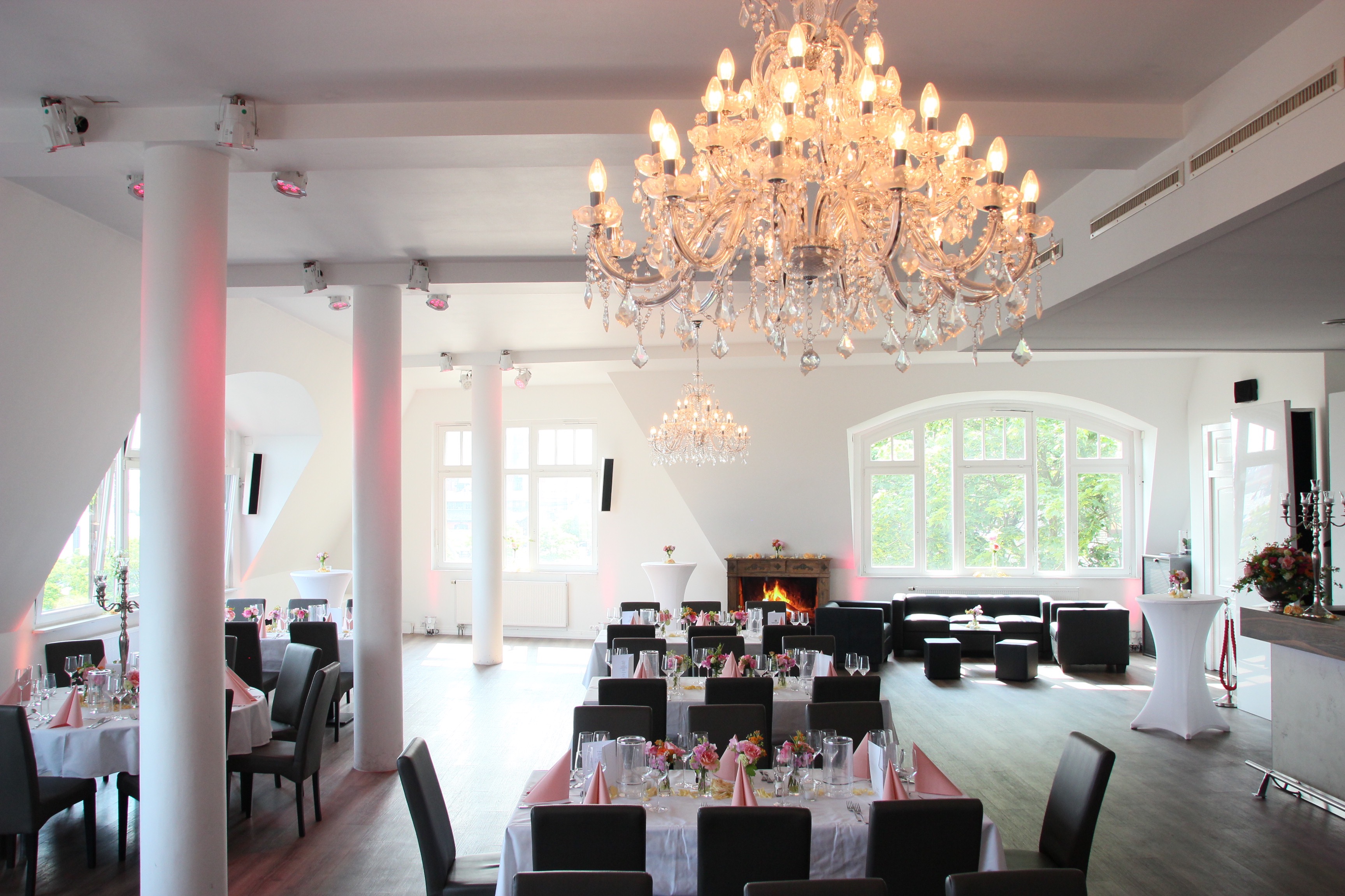 Hochzeitslocation: Elblocation Panorama Lounge 