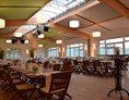 Hochzeit: Teehaus, eingedeckt für ca. 180 Leute - Galopprennbahn Düsseldorf "Teehaus"