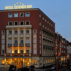 Hochzeit: TOP CCL Hotel Essener Hof 