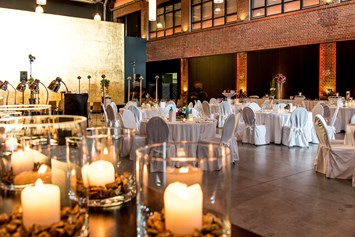 Hochzeit: GOLDBERG[WERK] - Raum für Events