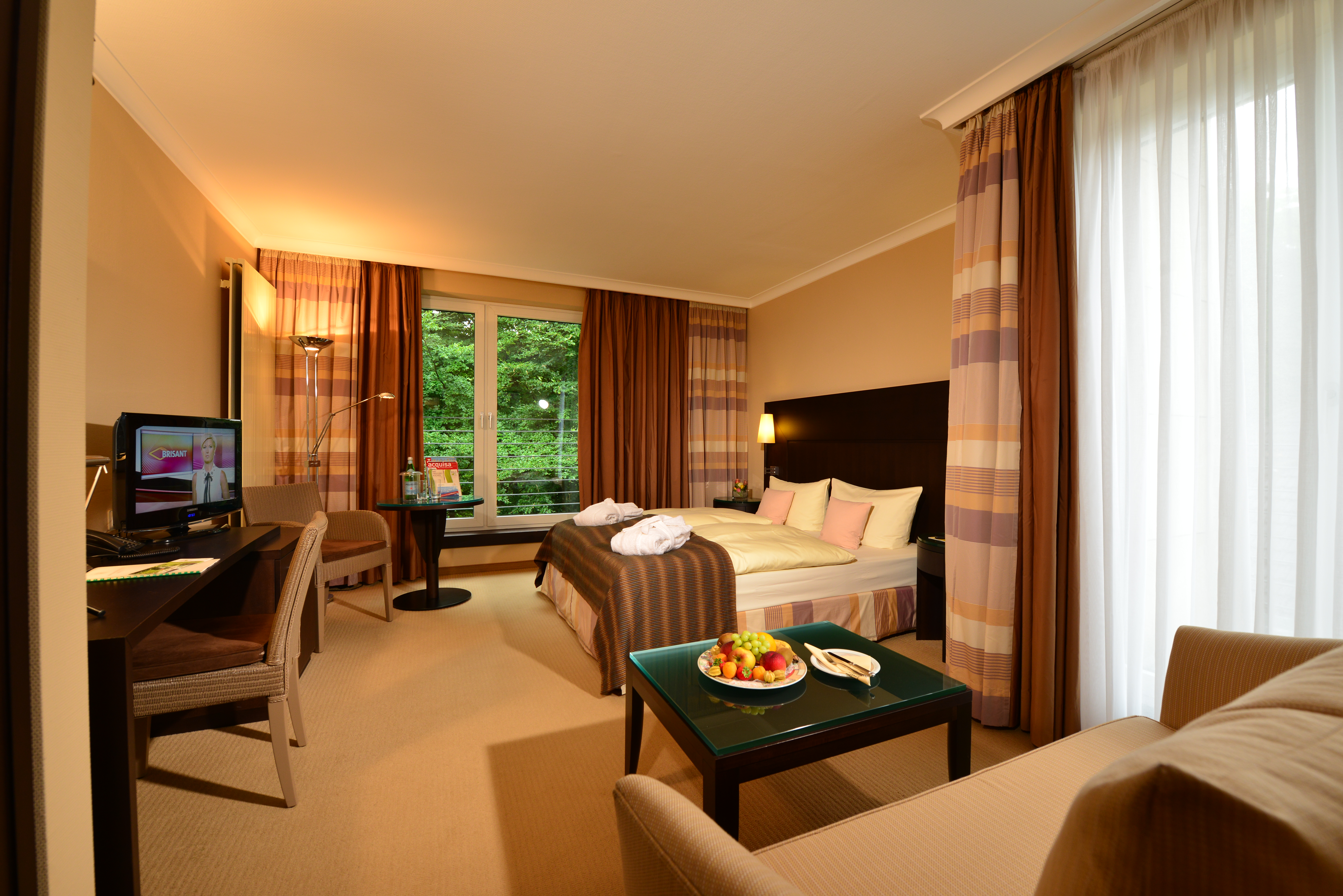 Hochzeit: Deluxe Zimmer Waldhaus  - Waldhotel Heiligenhaus