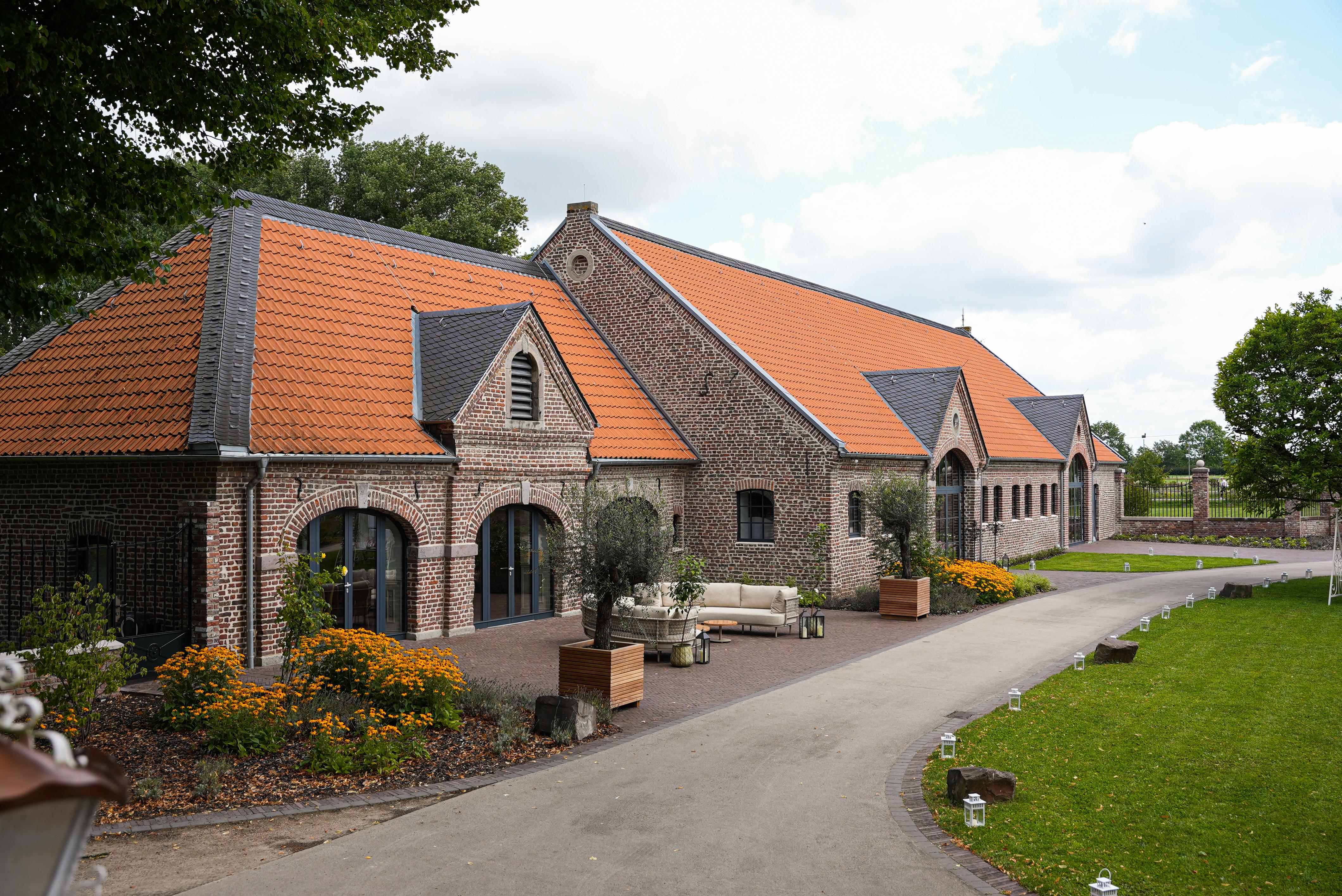 Hochzeitslocation: Die Eventscheune  - Schloss Arff