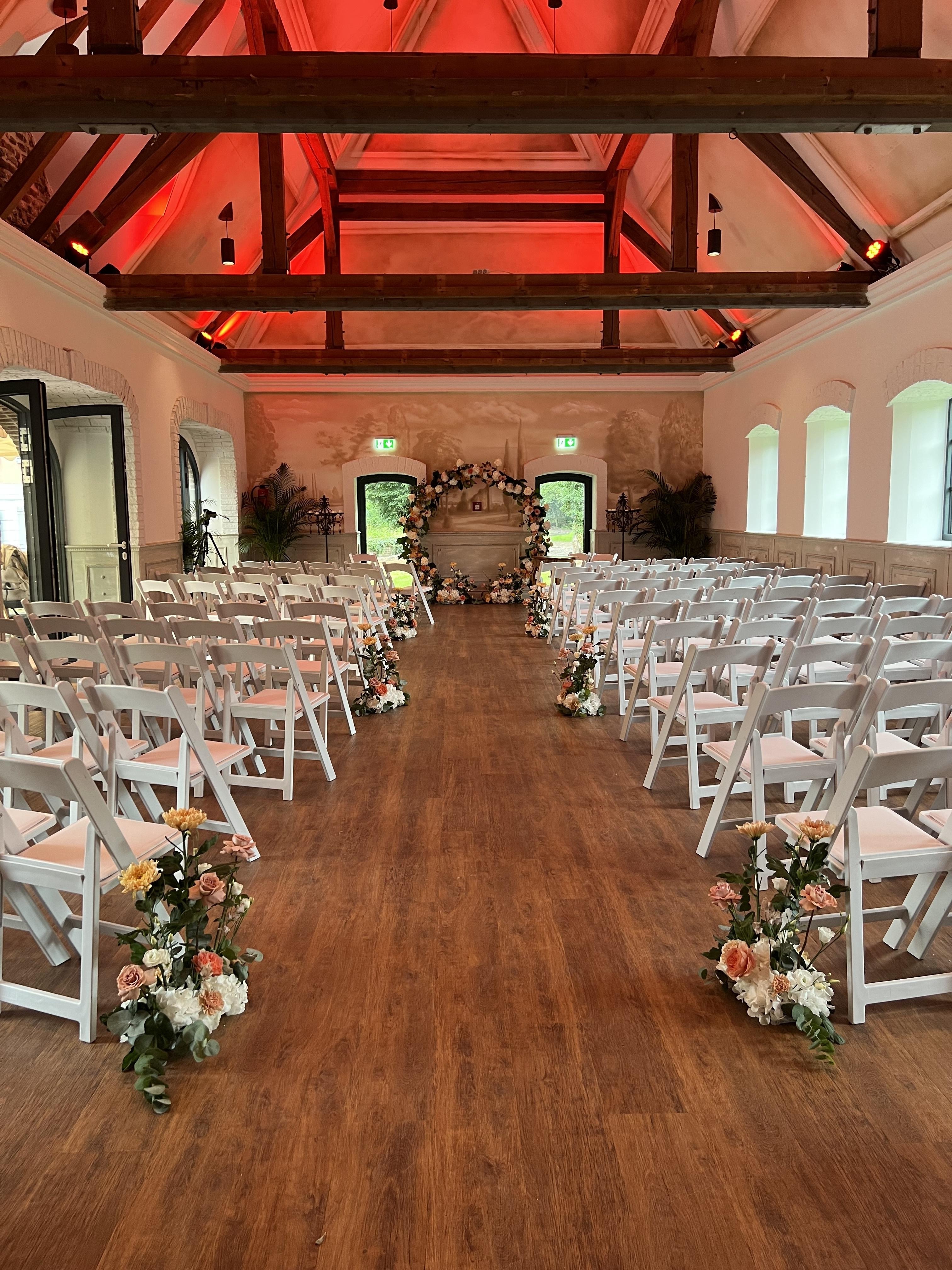 Hochzeitslocation: Trauung in der Eventlounge  - Schloss Arff