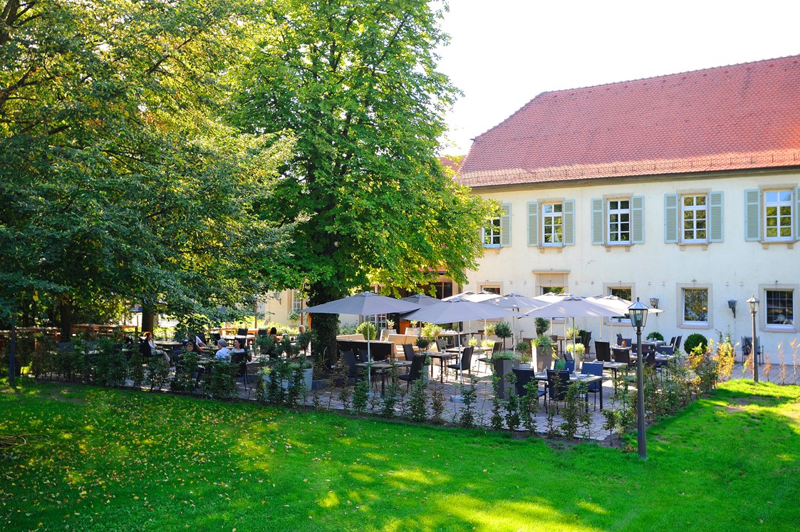 Hochzeit: Terrasse des Restaurants GUTSSCHENKE - Schlosshotel Monrepos