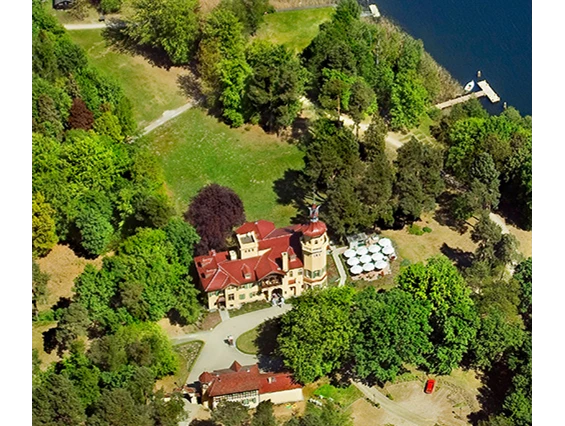 Hochzeitslocation: Schloß Hubertushöhe Storkow bei Berlin