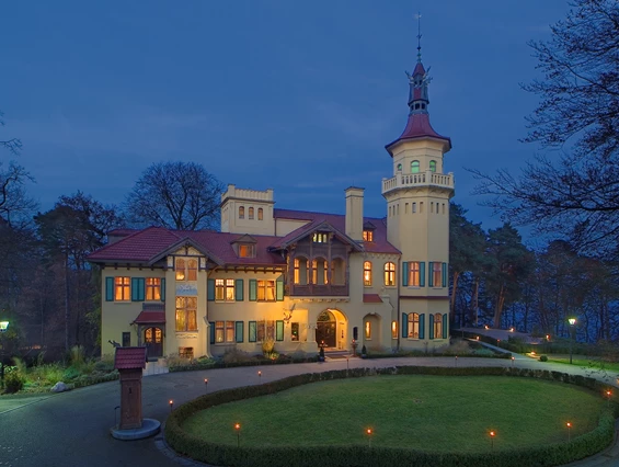 Hochzeitslocation: Schloß Hubertushöhe Storkow bei Berlin