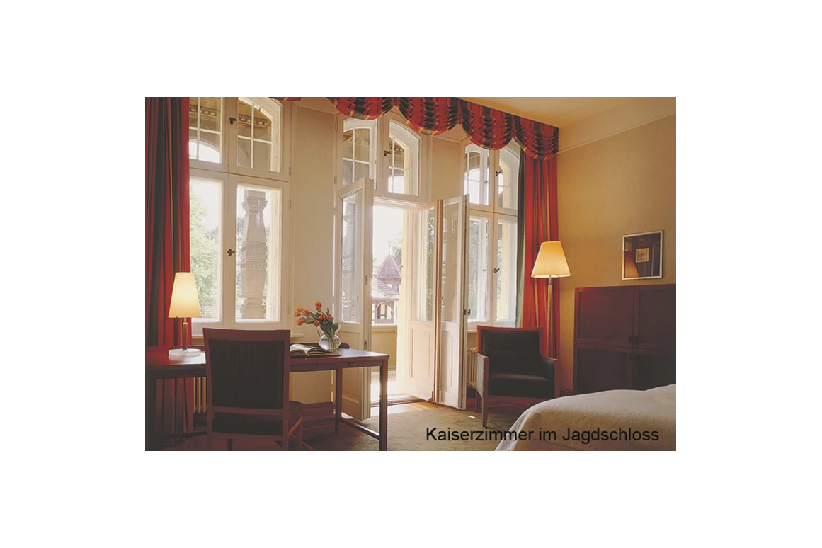 Hochzeitslocation: Schloß Hubertushöhe Storkow bei Berlin