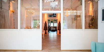 Hochzeit - Geeignet für: Private Feier (Taufe, Erstkommunion,...) - Leonberg (Böblingen) - Foyer - White Room - Mauritius Stuttgart-Süd Eventlocation