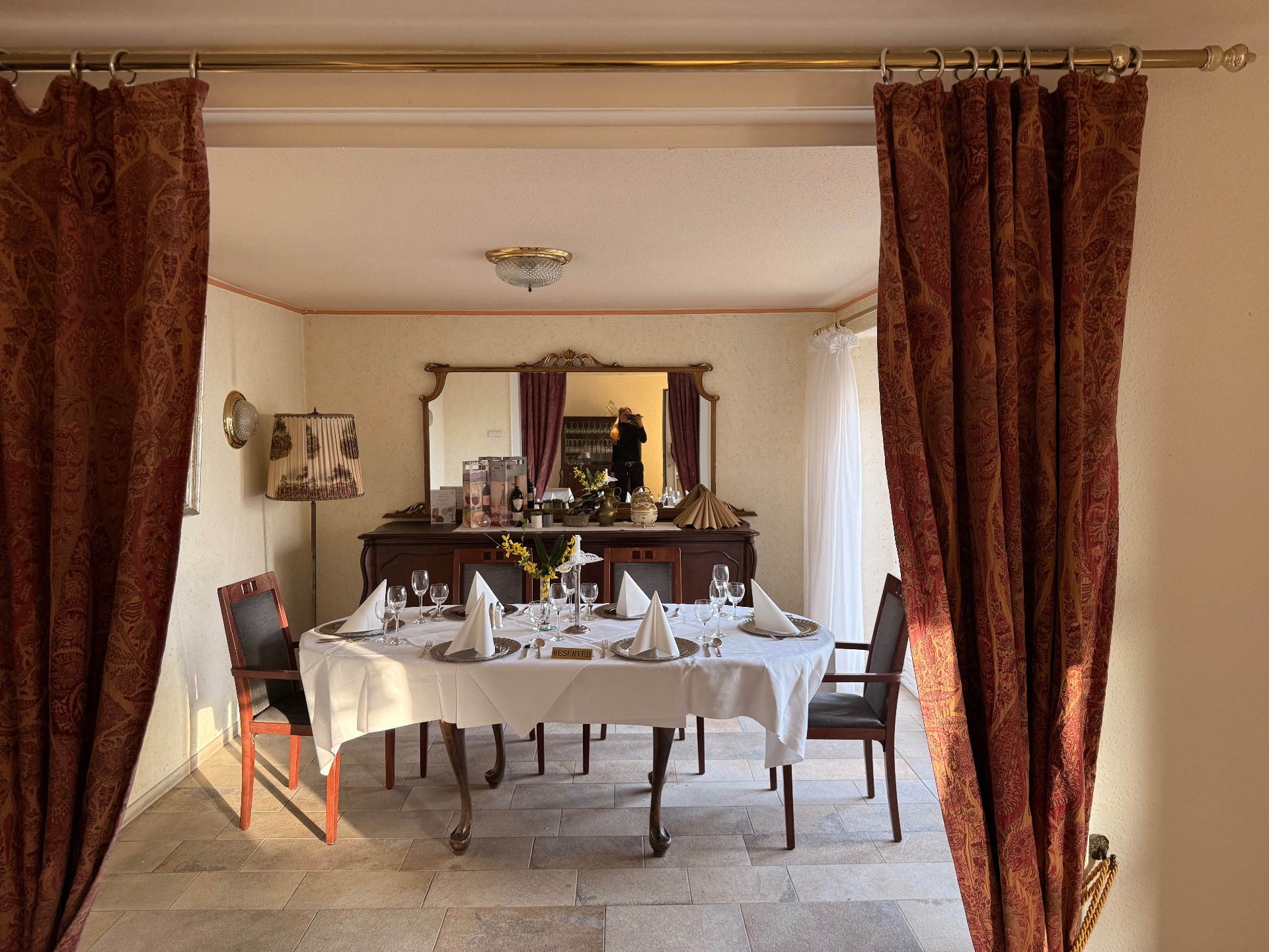 Hochzeit - Essen - Genießt den schönsten Tag des Lebens auf der Terrasse des Burghotel Volmarstein.
 - Burghotel Volmarstein
