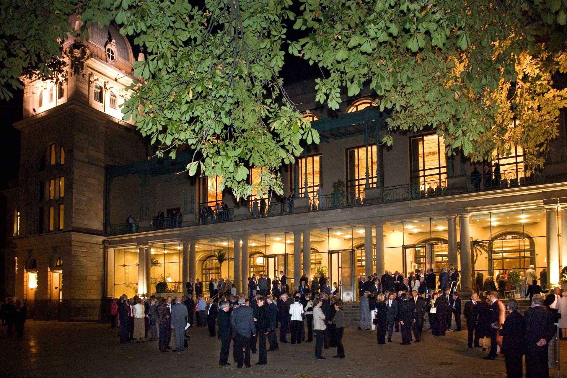 Wedding - Hilden - Traumhochzeit in einer exklusiven Eventlocation mit stilvollem Bankettsaal. - Historische Stadthalle Wuppertal