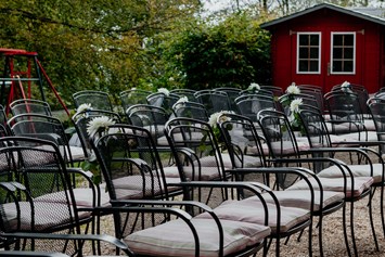 Hochzeit: Terrasse | freie Trauung - Waldhotel Elfbuchen 