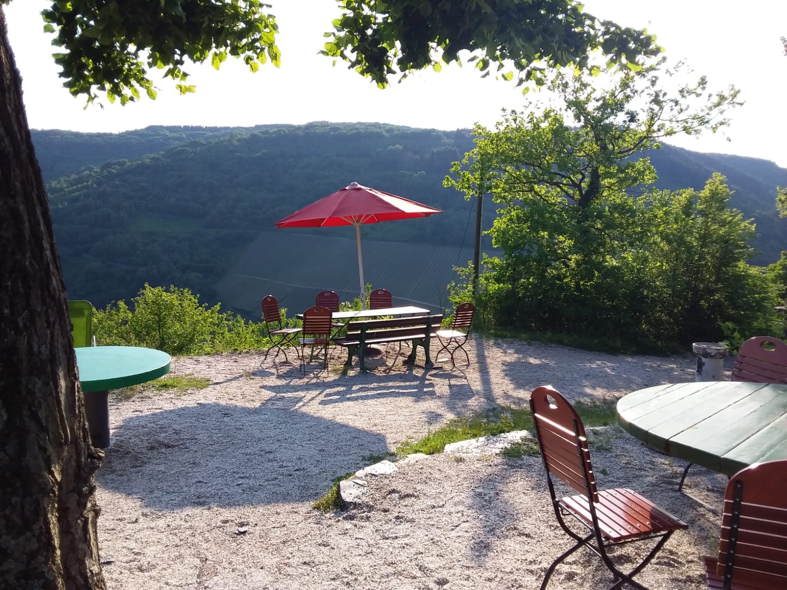 Hochzeitslocation: Burgruine Grevenburg. Burgschenke Grevenburg