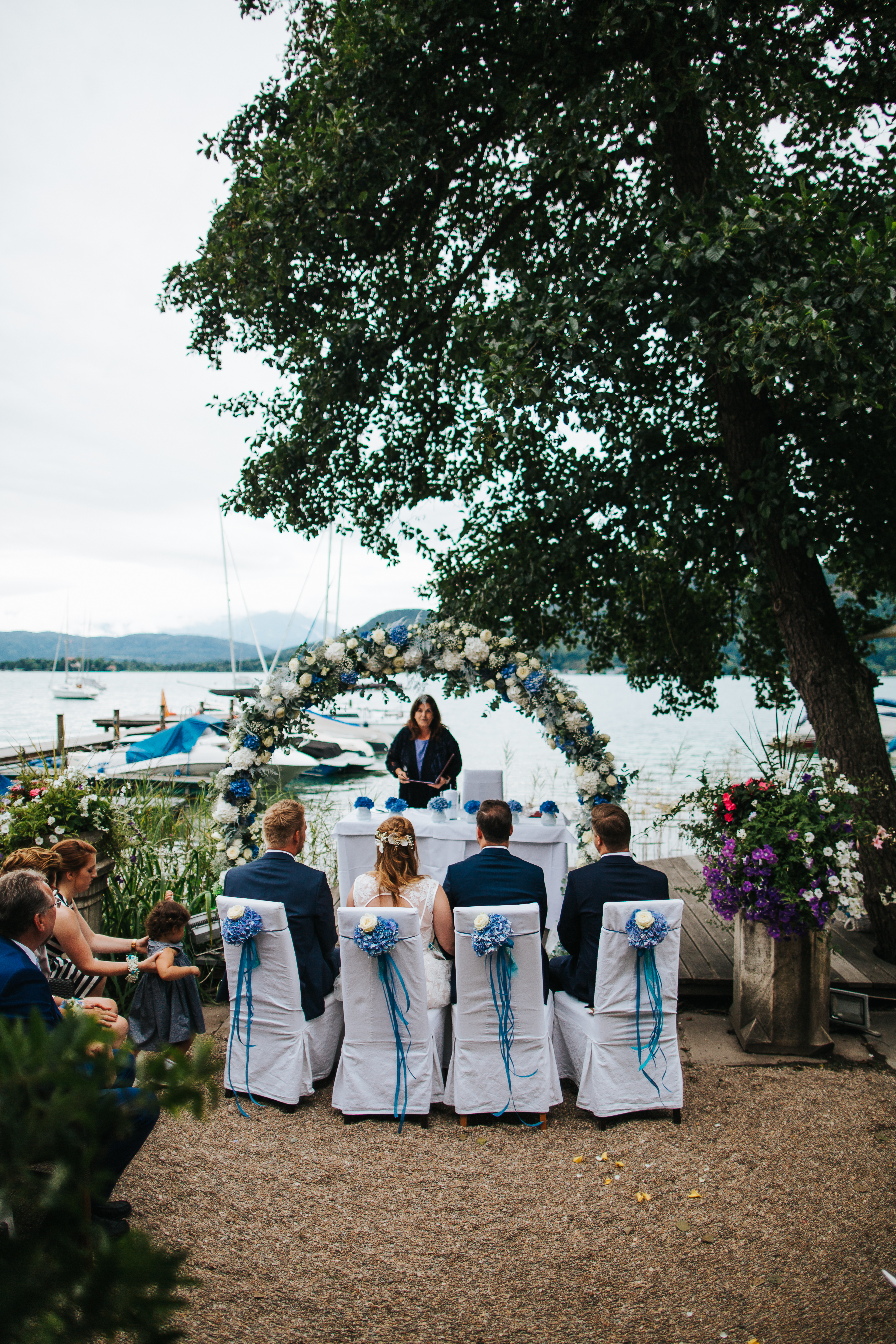 Hochzeitslocation: Feiert eure Trauung direkt am Wörthersee unter freiem Himmel. - Kropfitschbad