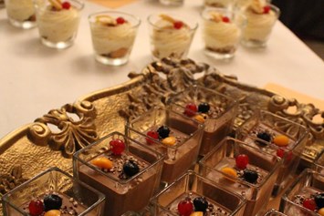 Hochzeit: Dessertbuffet - Romantische Scheune