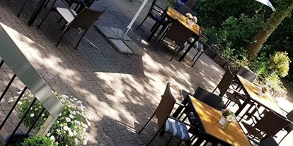 Bruiloft - Ratingen - Terrasse mit angrenzendem Spielplatz - Monte Cristo