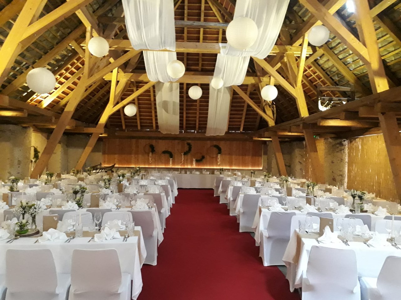 Gasthof-Hotel Moser/ Hochzeitsstadl  Informatie over de balzalen Bruiloft stadion