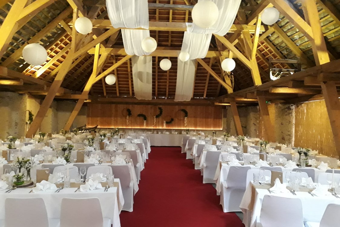 Hochzeit: Unser Hochzeitsstadl - Gasthof-Hotel Moser/ Hochzeitsstadl 