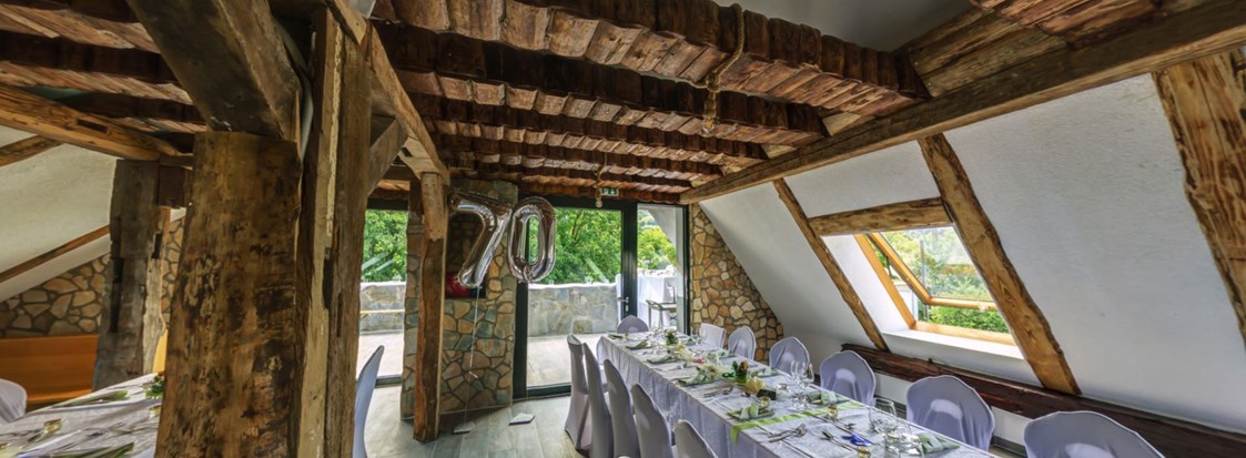 Hochzeit: Schlosscafe Lounge bis  60 Pers. - Schlosscafe Location & Konditorei / Restaurant