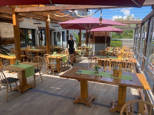 Schlosscafe Location & Konditorei / Restaurant Informatie over de balzalen Terras