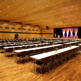 Hochzeit: Der große Festsaal des BÜRGERHAUS.QUADRATH mit 616m². - BÜRGERHAUS.QUADRATH