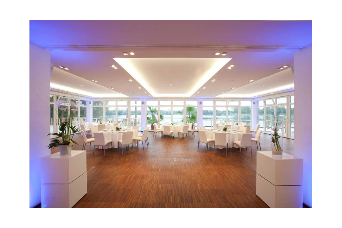 Hochzeit: Überblick über den Saal - Seepavillon