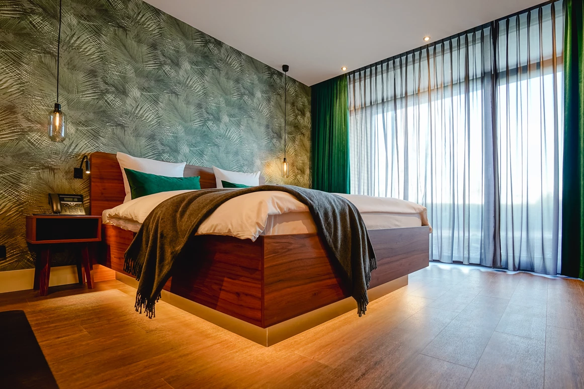 Hochzeit: Deluxe Zimmer - Van der Valk Hotel Berlin Brandenburg