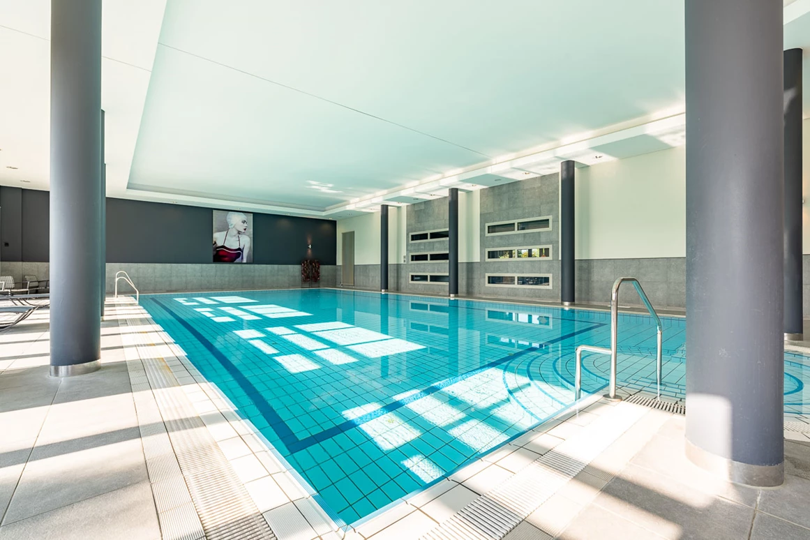 Hochzeit: Schwimmbad - Van der Valk Hotel Berlin Brandenburg