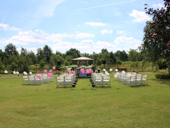 Hochzeit: Außentrauung - Van der Valk Hotel Berlin Brandenburg