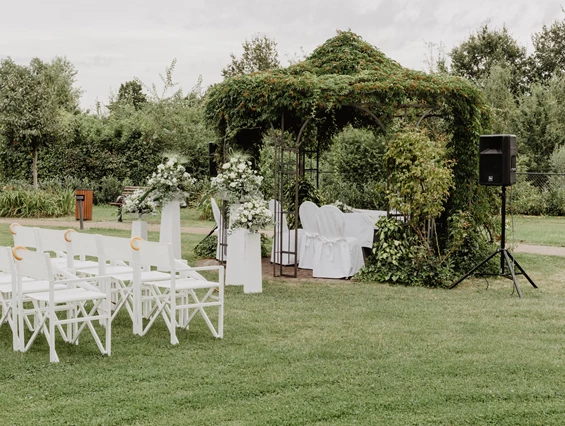 Hochzeit: Außentrauung - Van der Valk Hotel Berlin Brandenburg