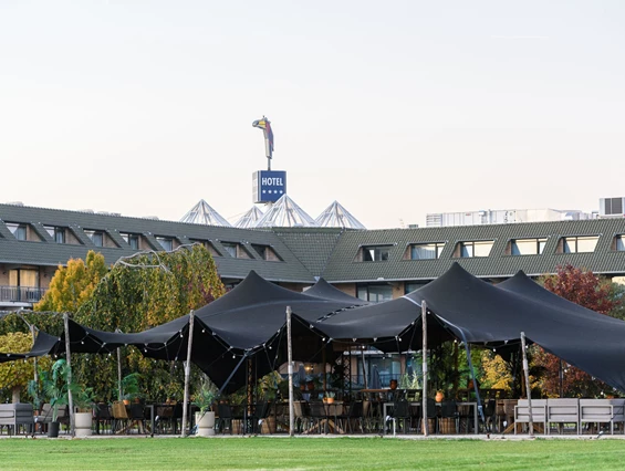 Hochzeit: Outdoor-Event-Zelt - Van der Valk Hotel Berlin Brandenburg