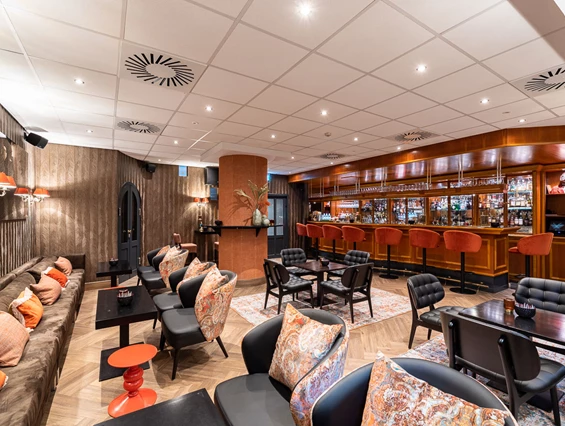 Hochzeit: Havanna Bar - Van der Valk Hotel Berlin Brandenburg