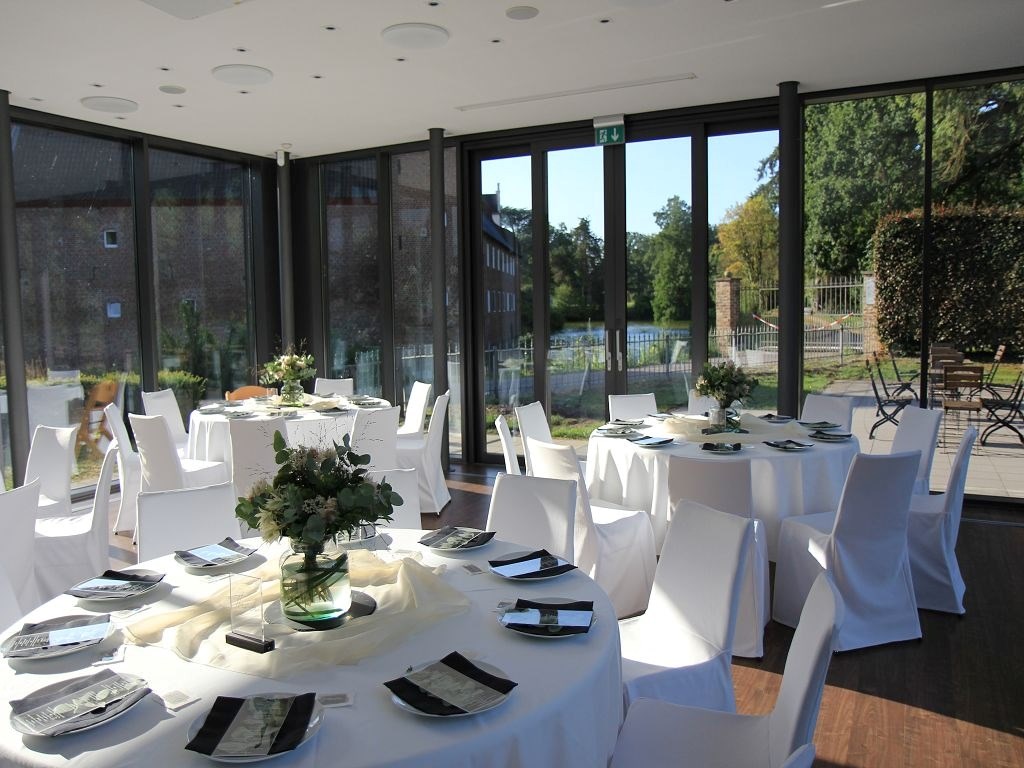 Burg Heimerzheim Informatie over de balzalen Het kasteelpaviljoen