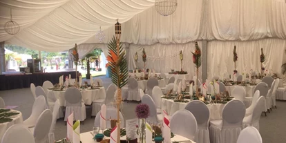 Hochzeit - Parkplatz: Busparkplatz - Passail - Flasch City am Freizeitsee