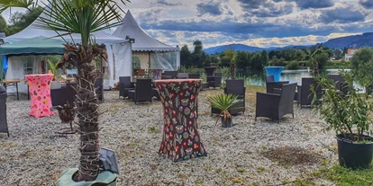 Hochzeit - Parkplatz: Busparkplatz - Passail - Heiraten mit Karibischen Ambiente? Auch das ist bei uns kein Problem, inzwischen sind wir sogar bereits dafür bekannt, dass wir alle möglichen Kulissenwünsche sei es Karibik, am Schloss oder Vintage gestalten können. - Flasch City am Freizeitsee